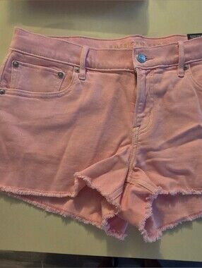 American Eagle NWT Pink Denim Stretch Shorts Size 12 (Run Large)